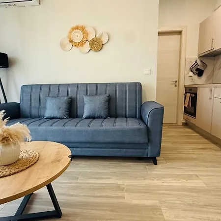 Modern Garden Apartments, Delta Hospitality *