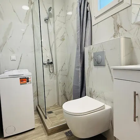 Modern Garden Apartments, Delta Hospitality Appartement